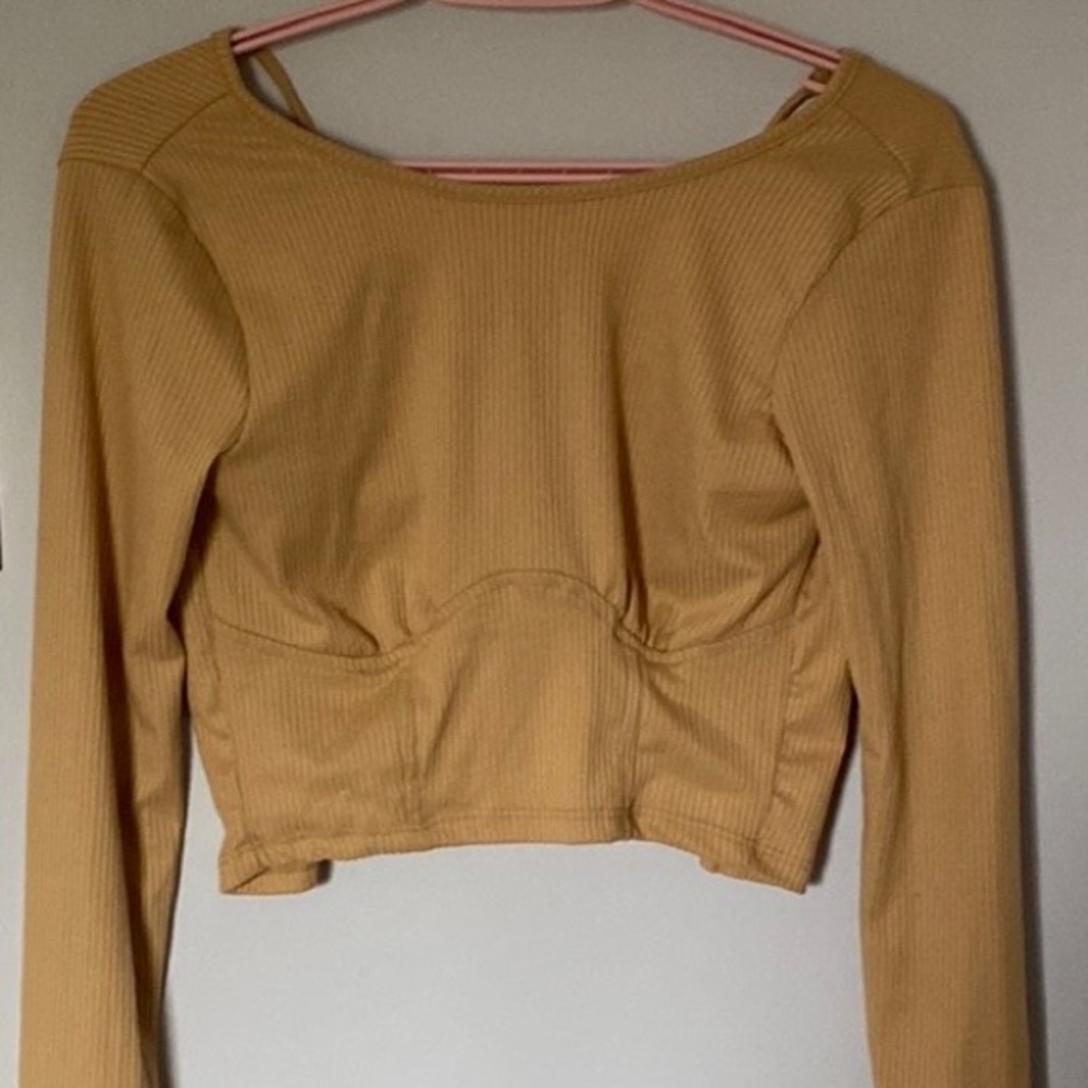 Small. Just Polly New York. Tan Long-Sleeve Shirt. Open Back with Strings.